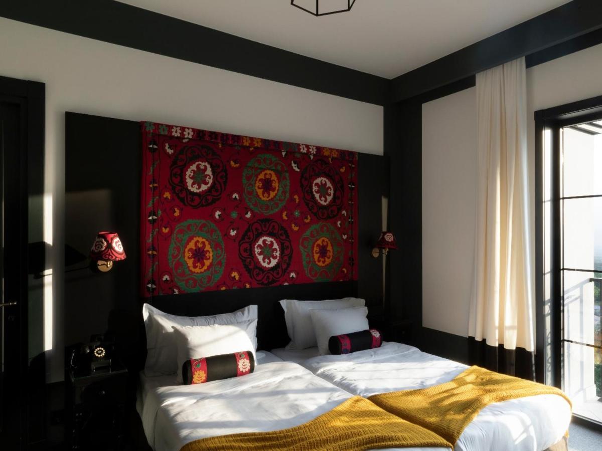 Esquisse Design Hotel Telavi Exterior photo